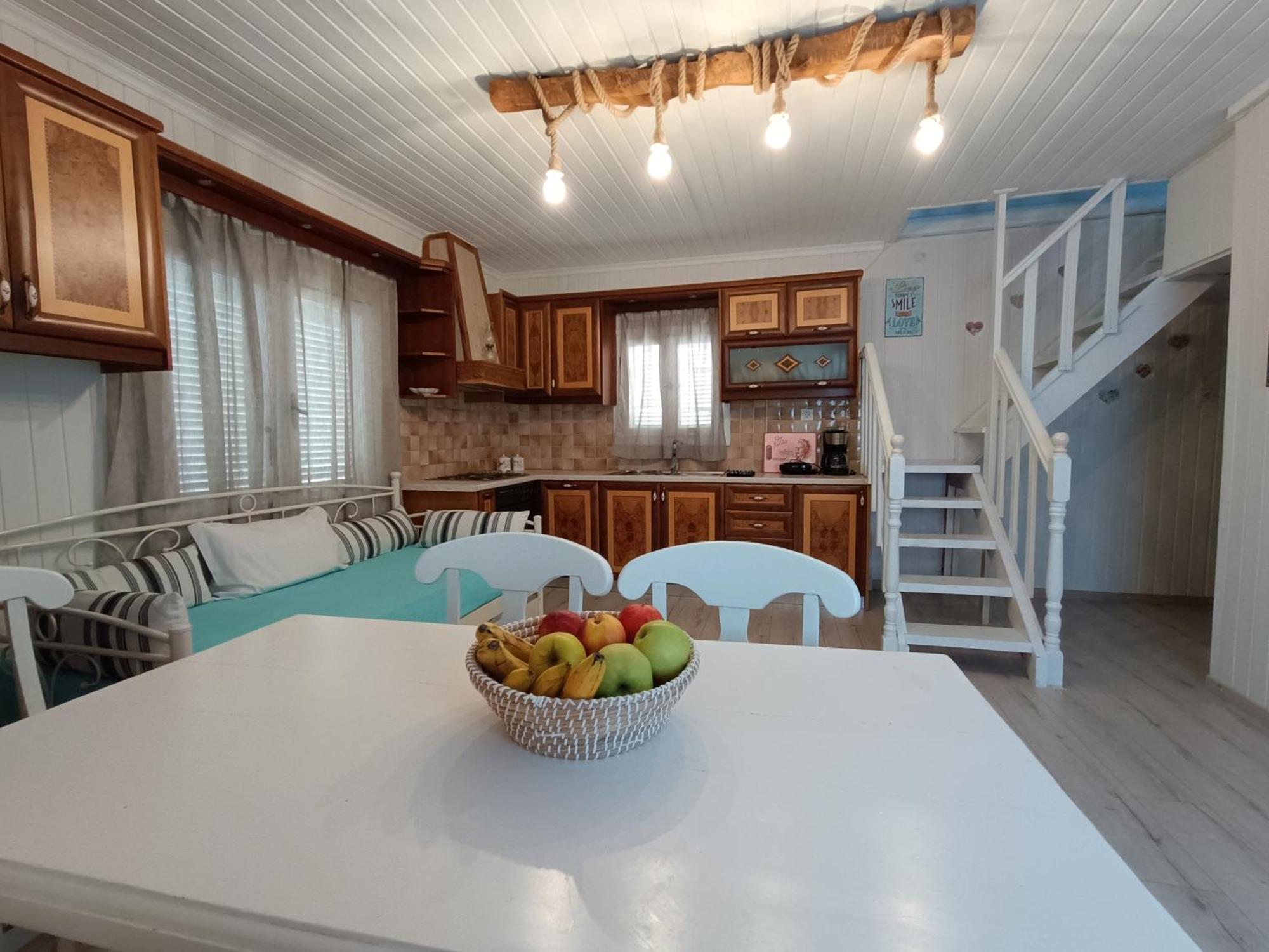 Sofia-Irini Villa Kalamaki  Bagian luar foto